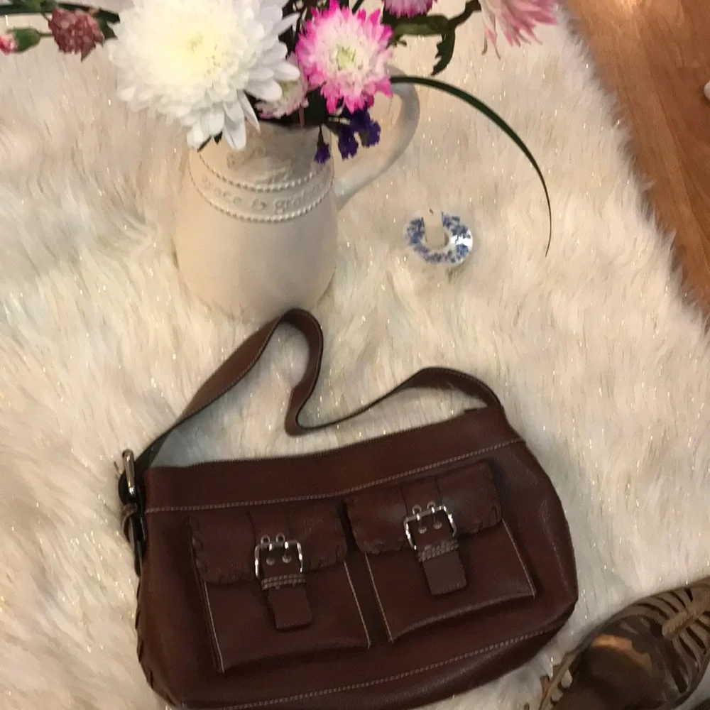 Y2K style BCBG MaxAzria brown pebble medium leather purse